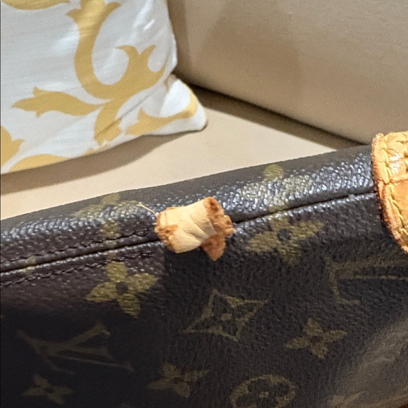 Authentic LV bag, mono prints - Picture 11 of 11